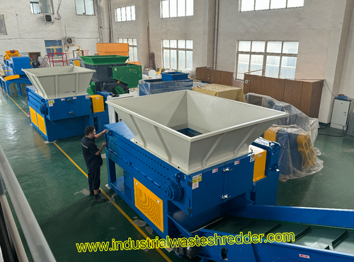 Последние новости компании о Plastic Recycling Boom 2026: Why Single Shaft Shredders Are the New Profit Engine for Recyclers