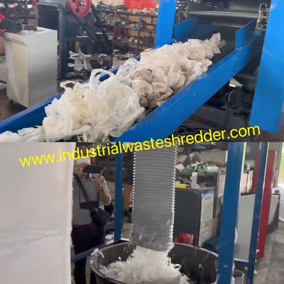Хорошая цена. Промышленный фильтр для растяжения PE / LDPE Пластиковые фильмы мельницы Большая емкость на заказ онлайн