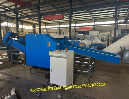 Хорошая цена. Легкая структура питания 1600F Картон Картон Shredder Machine с сильным бумажным дробилкой и регулируемым разрядом размера онлайн